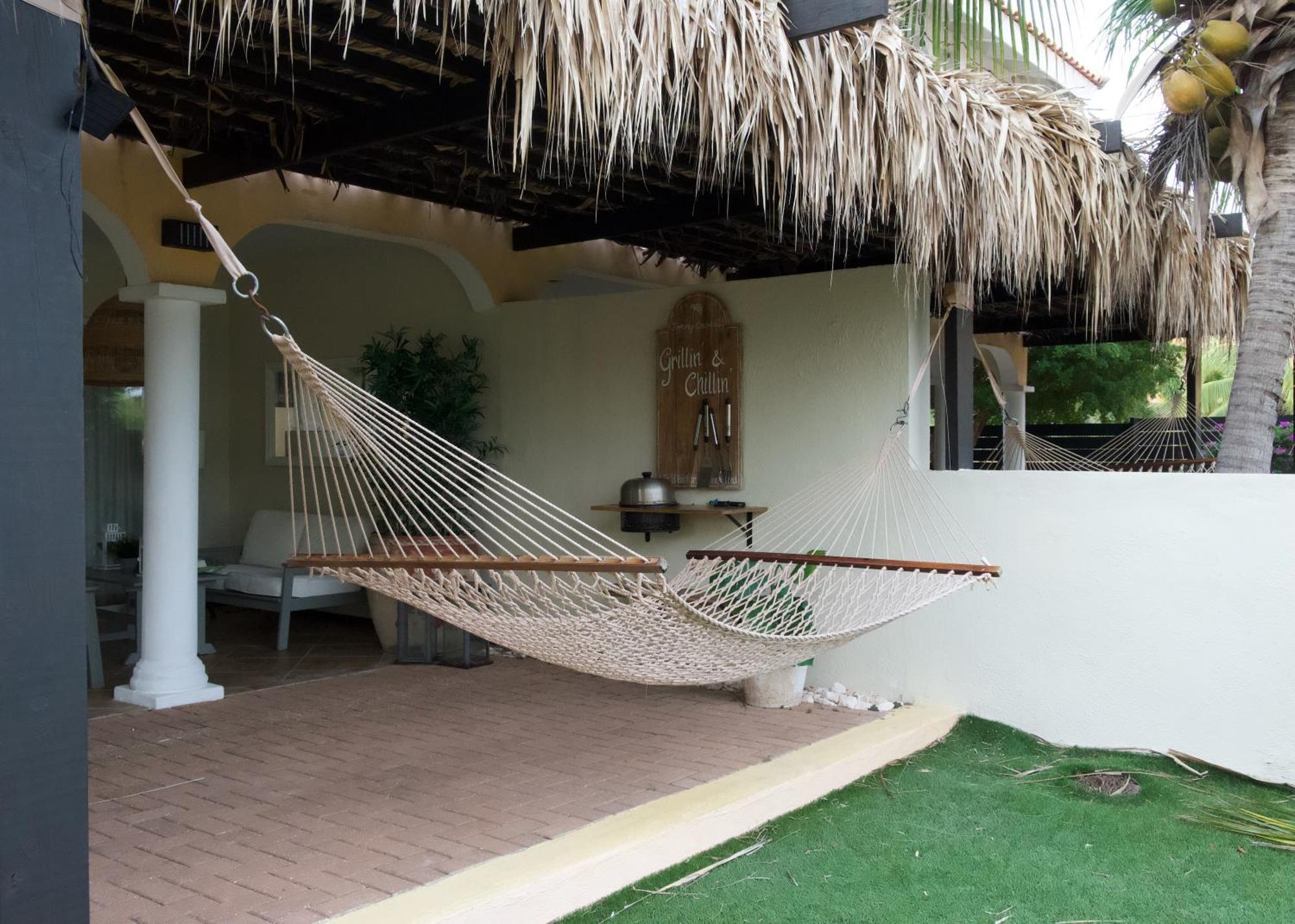 Luxury Appt For 6: Mesmerizing Spanish Water View Jan Thiel Exterior foto